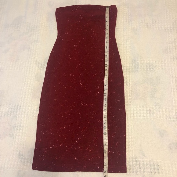 Beautiful women’s dress! - Picture 7 of 9